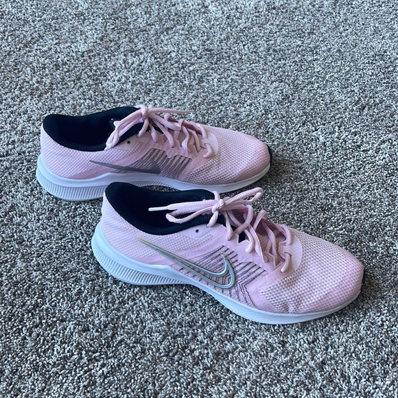 Nike Downshifter Running Women’s Running Shoes - Picture 2 of 10